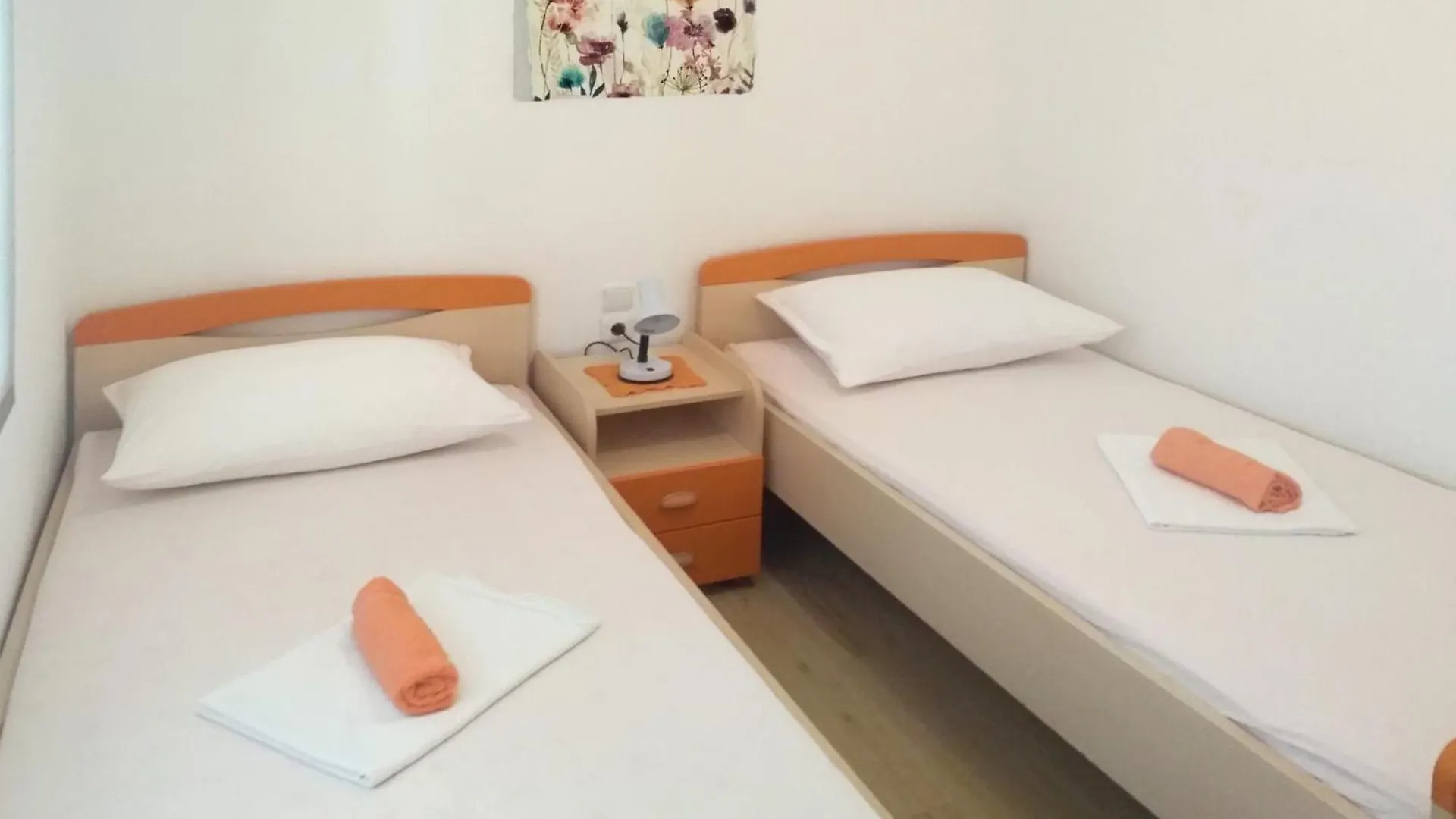 Apartment Diana Povljana 0*,  Croatia