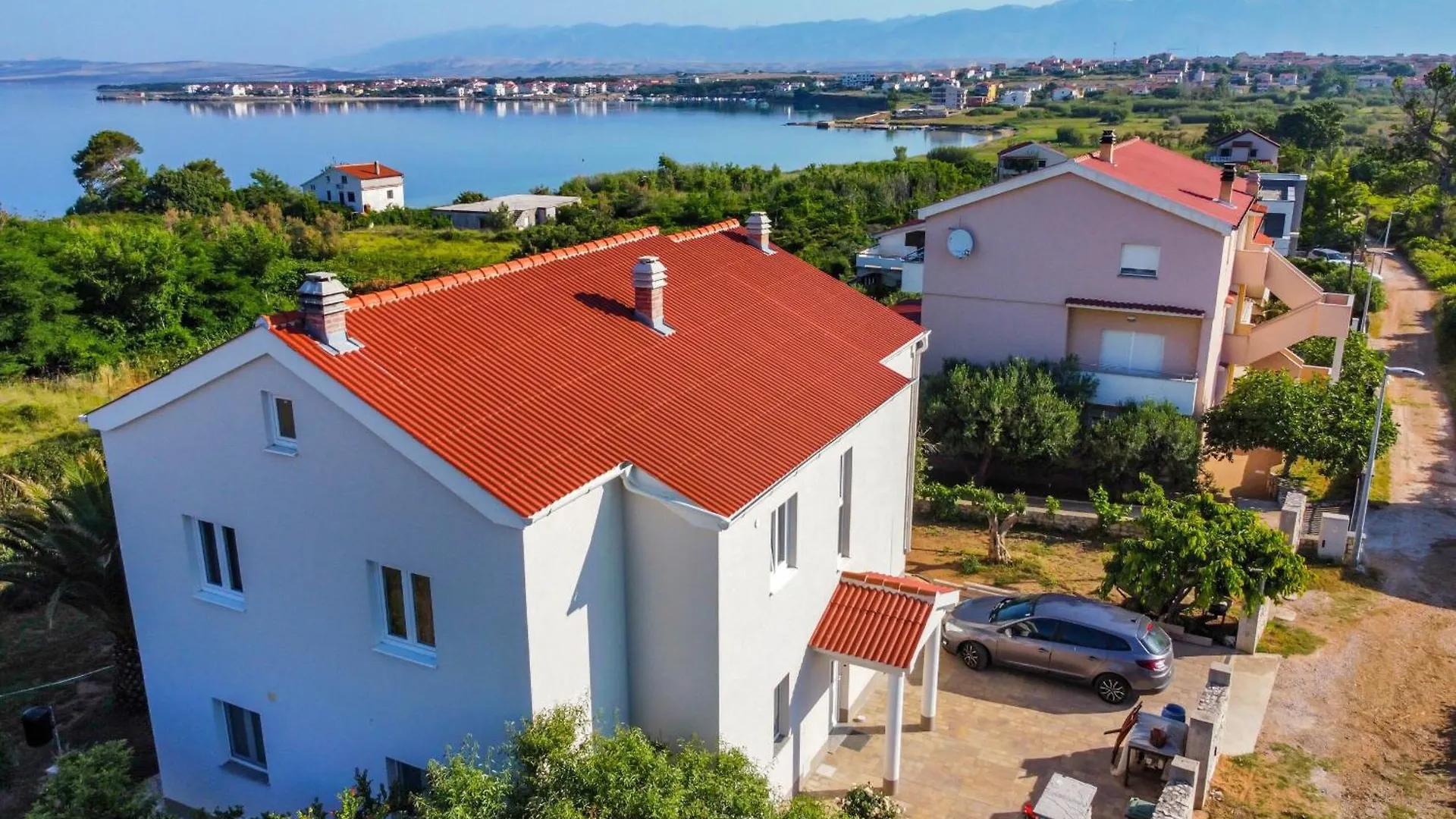 Apartment Diana Povljana